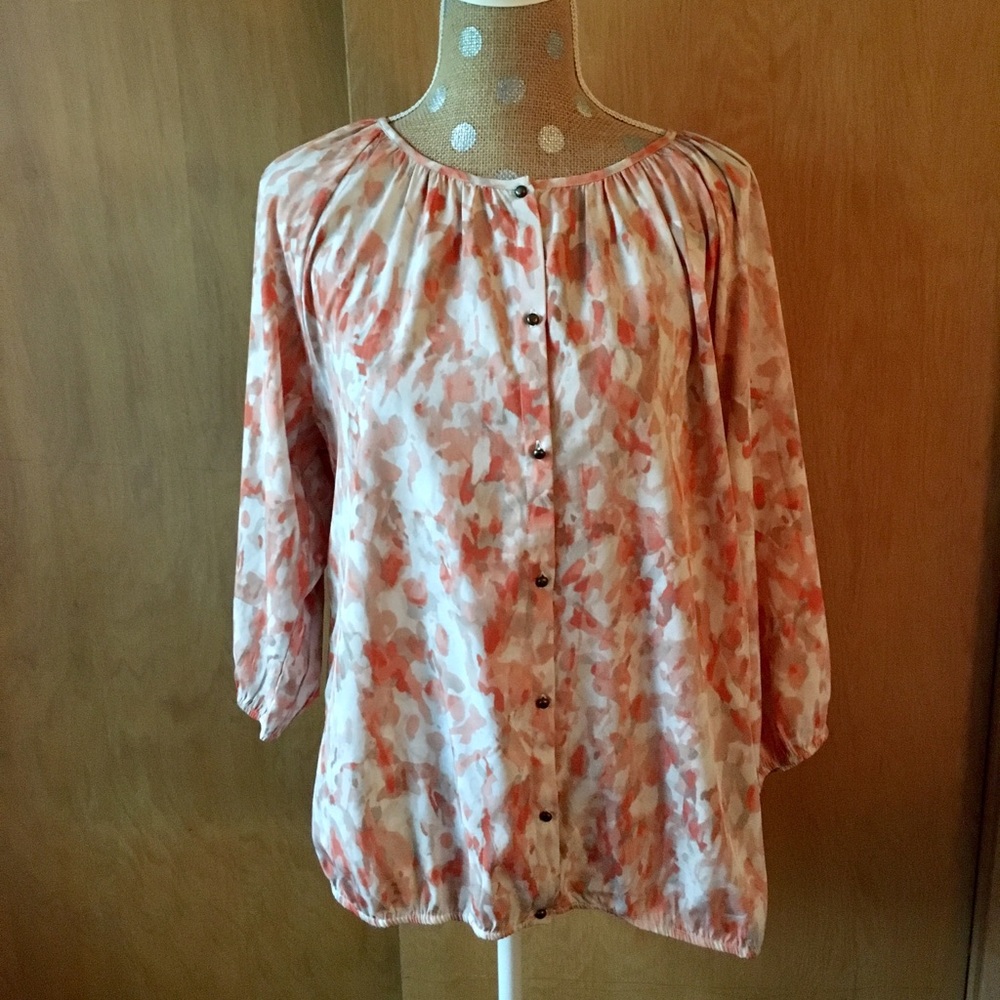 🌹3/$25🌹Chico’s Silky Peach Print  Blouse, size 1